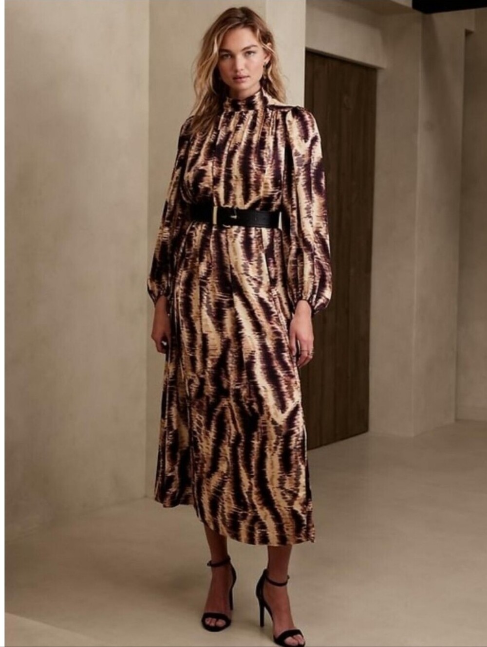 Banana Republic Slit-Back Maxi Dress Sandy Beach LARGE party evening cocktail
